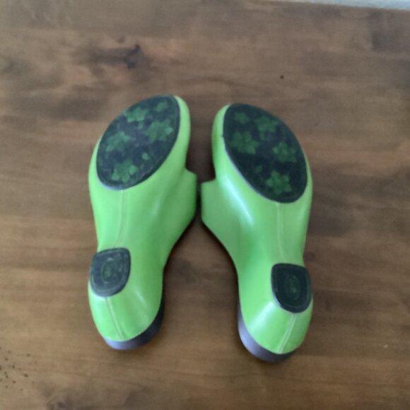 Soft Vintage Green Soft Leather Thong Wedge Sandals Size 8 - Picture 5 of 7